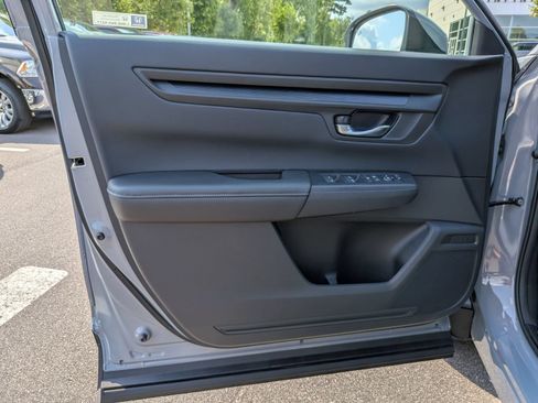 Used 2026 Honda CR-V EX image 12