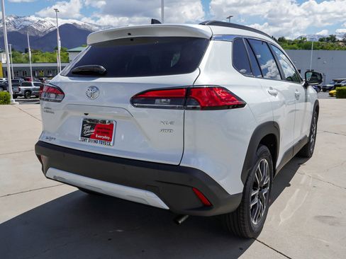 New 2026 Toyota Corolla Cross XLE w/ Convenience Package AWD/4WD image 8
