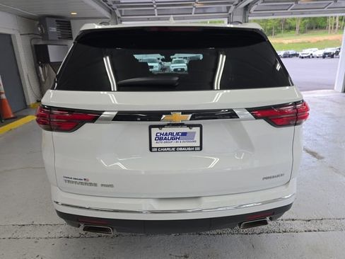 Used 2023 Chevrolet Traverse Premier AWD/4WD image 4