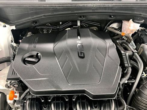 Used 2024 Kia Sportage EX image 9