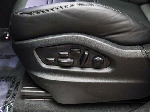 Used 2025 Porsche Cayenne E-Hybrid image 26