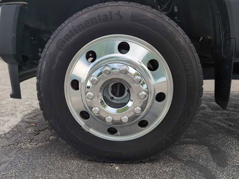 Used 2024 Ford F550 4x4 Regular Cab Super Duty w/ XLT Value Package image 27