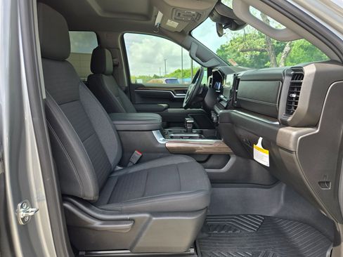 Used 2026 Chevrolet Silverado 1500 LT image 27