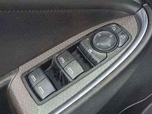 Used 2017 Chevrolet Malibu LT w/ Leather Package image 18