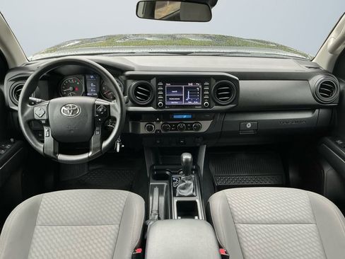 Used 2023 Toyota Tacoma SR AWD/4WD image 12