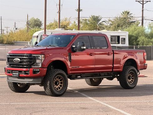 Used 2022 Ford F250 Lariat w/ Black Appearance Package AWD/4WD image 7