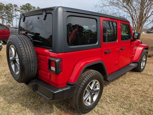 Used 2021 Jeep Wrangler Unlimited Sahara image 4