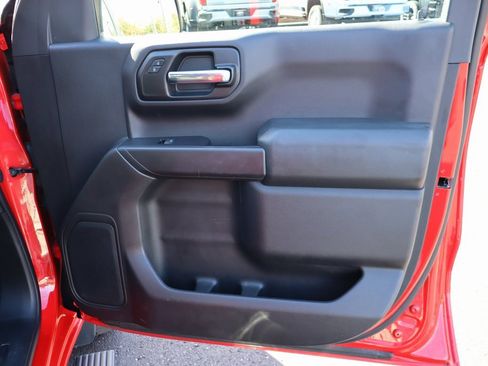 Used 2020 Chevrolet Silverado 1500 Custom w/ Custom Value Package image 18