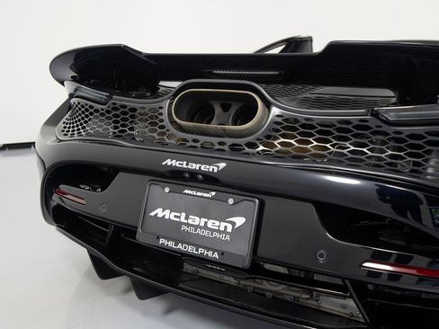 Used 2024 McLaren 750S Spider RWD image 45