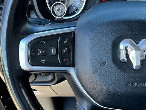 Used 2019 RAM 1500 Big Horn image 18