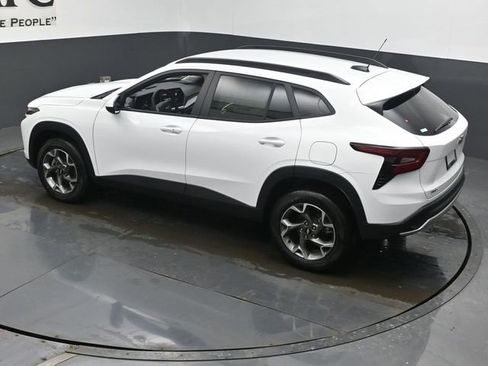 New 2026 Chevrolet Trax LT w/ Driver Confidence Package image 20