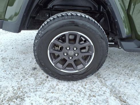 Used 2023 Jeep Gladiator Overland w/ Cold Weather Group image 37