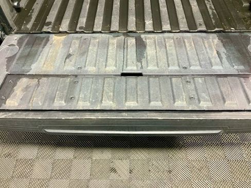 Used 2022 GMC Sierra 1500 SLT w/ SLT Premium Package image 13