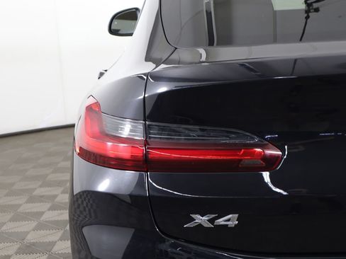 Used 2024 BMW X4 xDrive30i AWD/4WD image 18