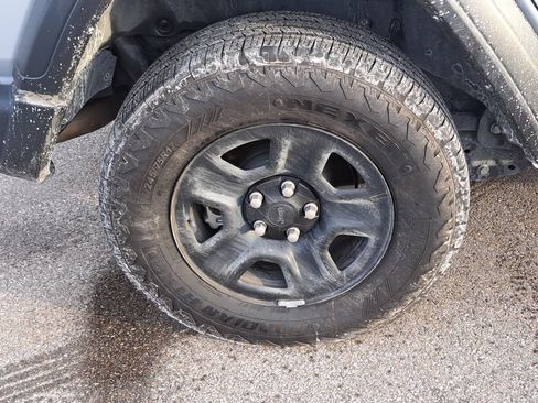 Used 2024 Jeep Wrangler Sport image 5