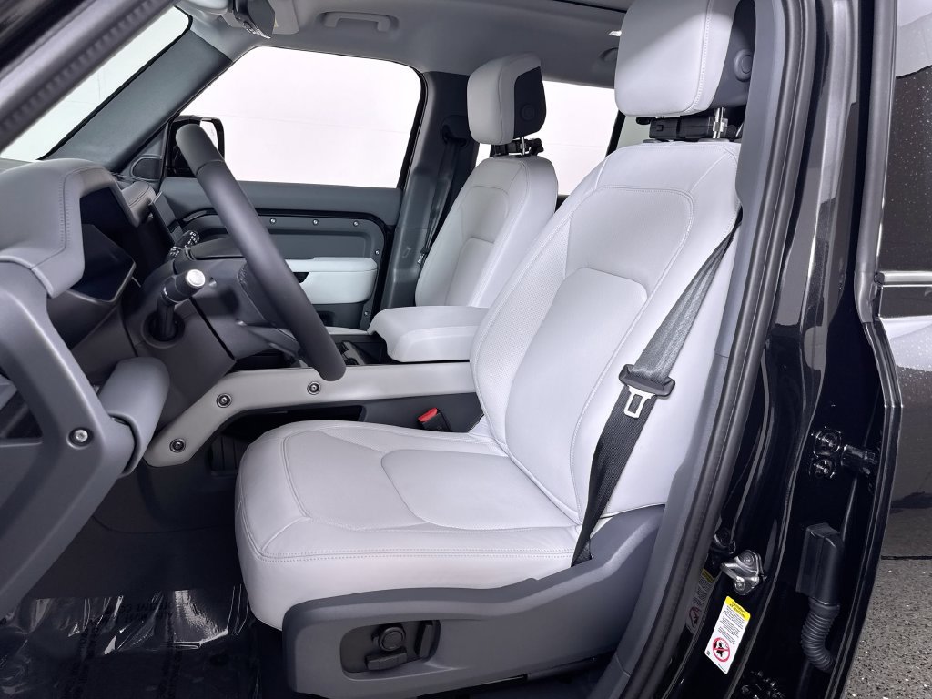 New 2026 Land Rover Defender 110 S AWD/4WD image 11