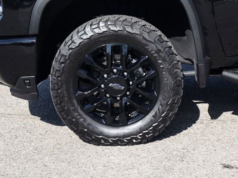 Used 2025 Chevrolet Silverado 2500 LT w/ Trail Boss Package AWD/4WD image 42