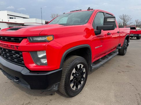 Used 2020 Chevrolet Silverado 2500 Custom w/ Custom Value Package image 9
