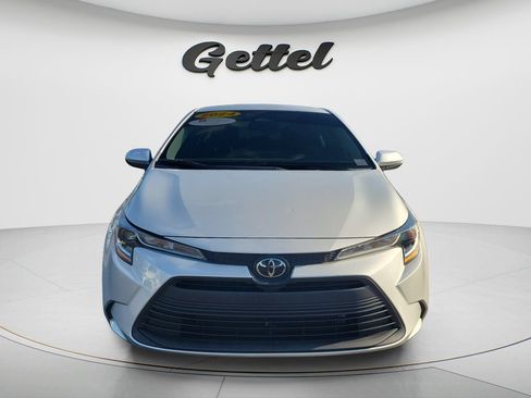 Used 2024 Toyota Corolla LE FWD image 2