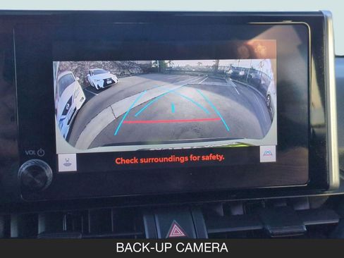 Used 2023 Toyota RAV4 XLE image 18