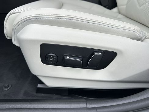 New 2026 BMW 530i w/ M Sport Package image 16