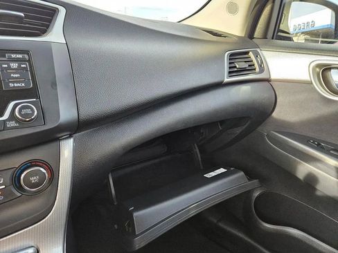 Used 2015 Nissan Sentra SR image 18