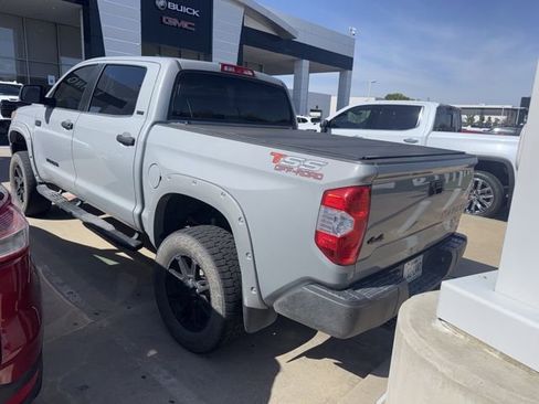 Used 2019 Toyota Tundra SR5 w/ SR5 Upgrade Package image 5