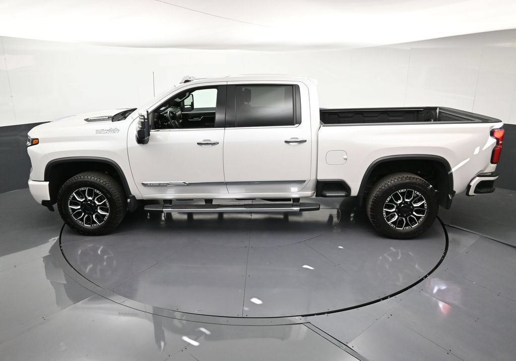 Certified 2025 Chevrolet Silverado 3500 High Country AWD/4WD image 16
