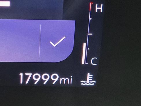 Used 2025 Buick Encore GX Preferred image 3