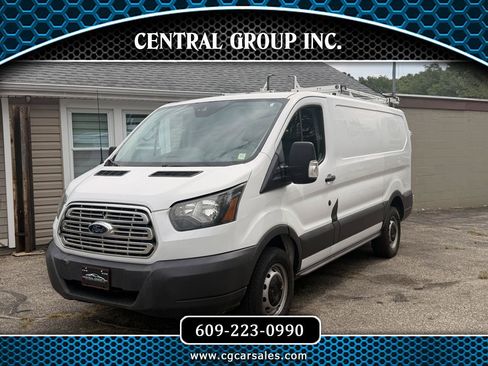 Used 2015 Ford Transit 250 130 Low Roof RWD image 1