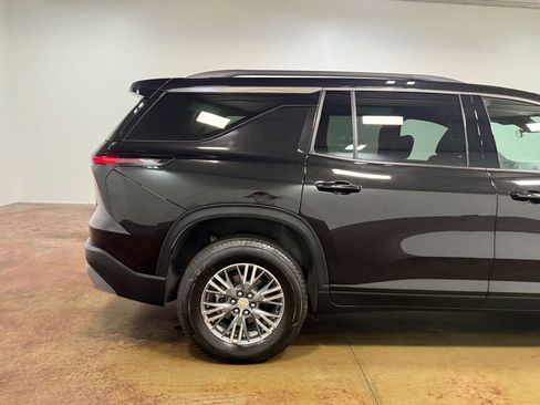Used 2026 Chevrolet Traverse LT AWD/4WD image 32