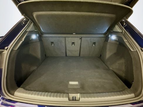 Used 2023 Audi Q4 e-tron Premium Plus w/ Premium Plus image 31