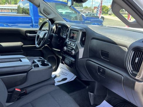 Used 2022 GMC Sierra 1500 Pro w/ Pro Value Package AWD/4WD image 11