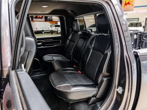 Used 2022 RAM 2500 Laramie w/ Night Edition AWD/4WD image 47