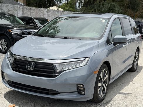 Used 2023 Honda Odyssey Touring image 9