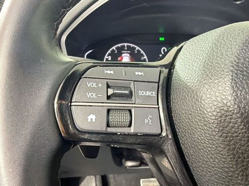 Used 2025 Honda Civic Sport image 17