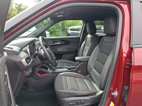 Used 2023 Chevrolet TrailBlazer RS FWD image 13