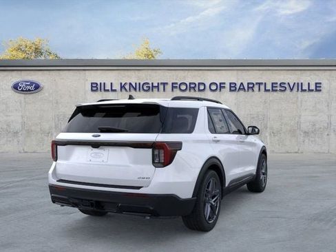 New 2026 Ford Explorer ST-Line w/ ST-Line Street Pack image 8