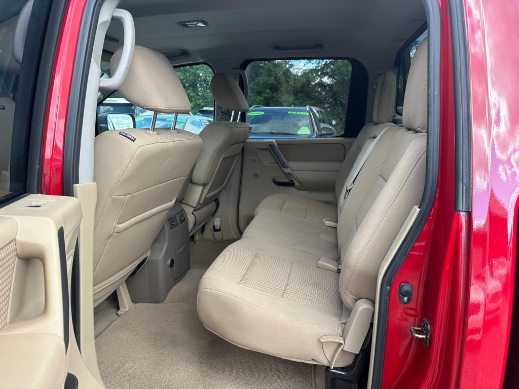 Used 2012 Nissan Titan SV w/ SV Value Truck Pkg RWD image 15