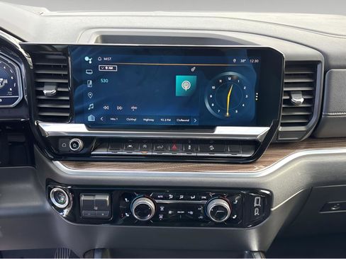 Used 2022 Chevrolet Silverado 1500 LT Trail Boss w/ Convenience Package II image 22