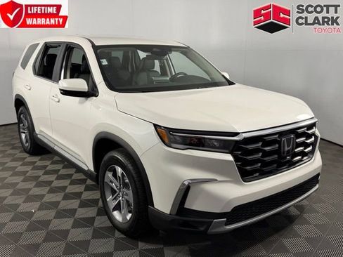 Used 2025 Honda Pilot EX-L image 1