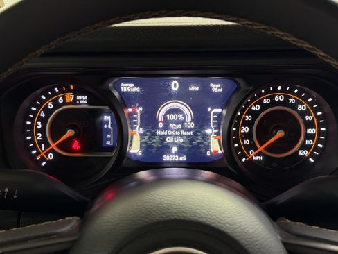 Used 2024 Jeep Gladiator Sport AWD/4WD image 23