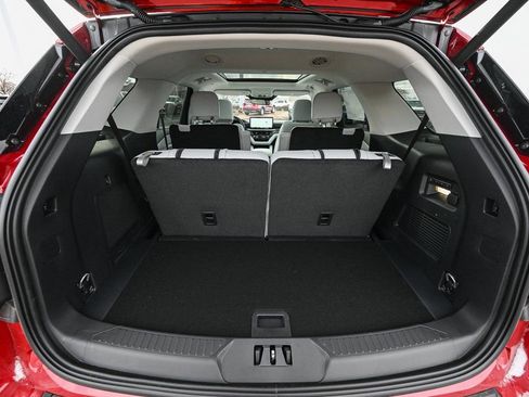 New 2026 Ford Explorer Platinum w/ LUX Leather Package image 13