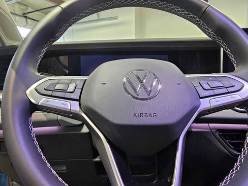 New 2026 Volkswagen Tiguan SE image 23