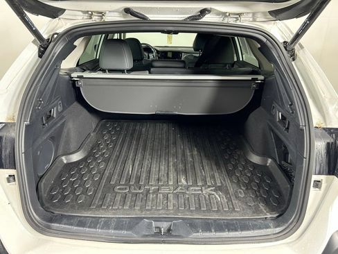 Used 2025 Subaru Outback Onyx Edition AWD/4WD image 23