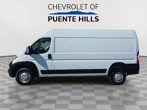 Used 2026 RAM ProMaster 2500 w/ Convenience Group FWD image 5