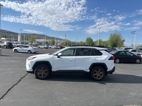 Used 2023 Toyota RAV4 AWD Hybrid image 8