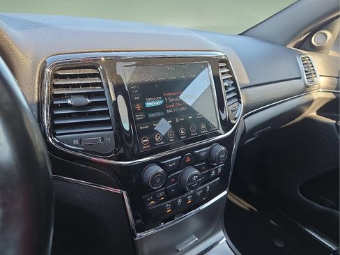 Used 2021 Jeep Grand Cherokee Limited AWD/4WD image 16