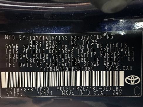 Used 2026 Toyota Corolla LE FWD image 11