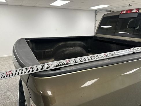 Used 2013 RAM 1500 Laramie w/ Convenience Group AWD/4WD image 31